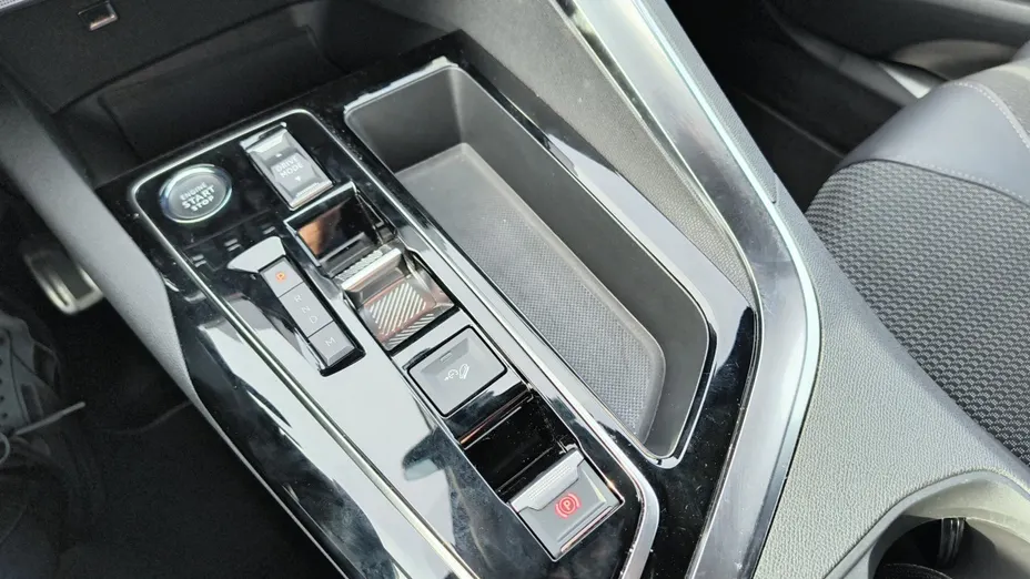 PEUGEOT 5008 5008 1.5 BlueHDi GT S&S EAT8