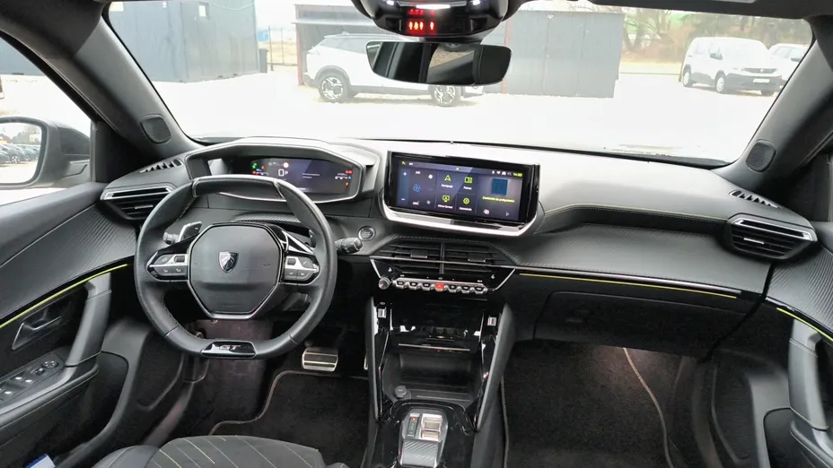 PEUGEOT 2008 2008 1.2 PureTech Allure S&S EAT8