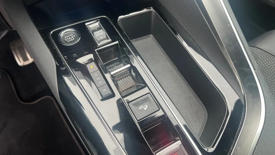 PEUGEOT 5008 5008 1.5 BlueHDi GT S&S EAT8