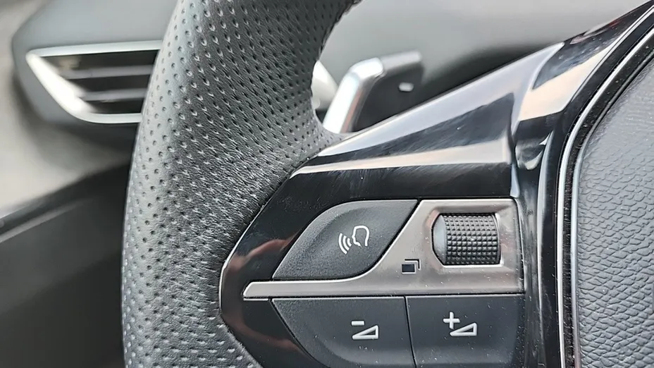 PEUGEOT 5008 5008 1.5 BlueHDi GT S&S EAT8