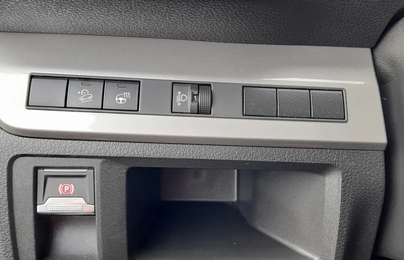 PEUGEOT Traveller Traveller 2.0 BlueHDi Long Business EAT8