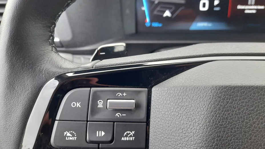 PEUGEOT Traveller Traveller 2.0 BlueHDi Long Business EAT8