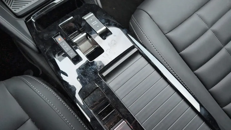 CITROEN C4 X C4 X 1.2 mHEV Max eDCT6