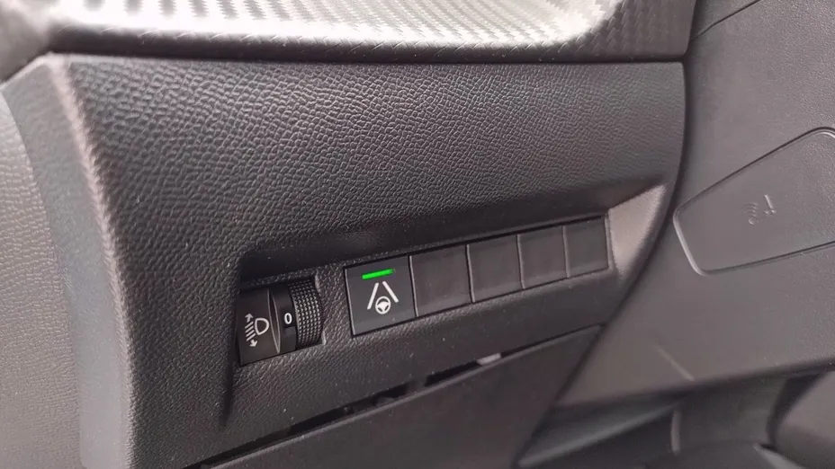 PEUGEOT 2008 2008 1.2 PureTech Allure S&S EAT8