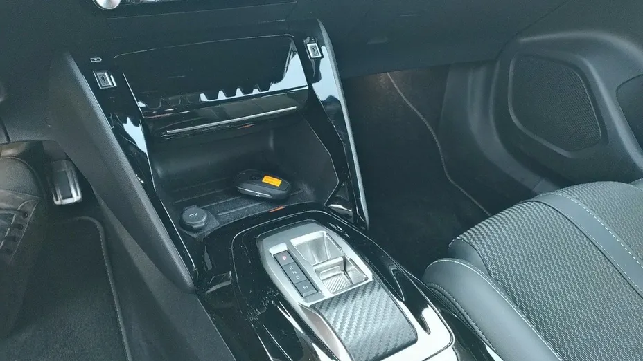 PEUGEOT 2008 2008 1.2 PureTech GT S&S EAT8