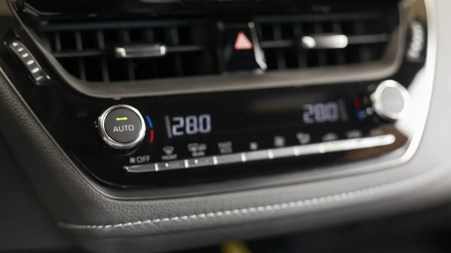 TOYOTA Corolla Corolla 1.8 Hybrid GR Sport