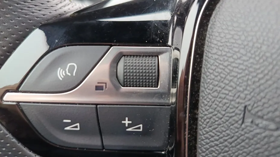 PEUGEOT 2008 2008 1.2 PureTech GT S&S EAT8