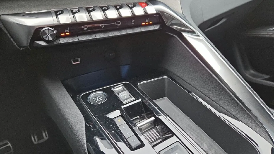 PEUGEOT 5008 5008 1.5 BlueHDi GT S&S EAT8