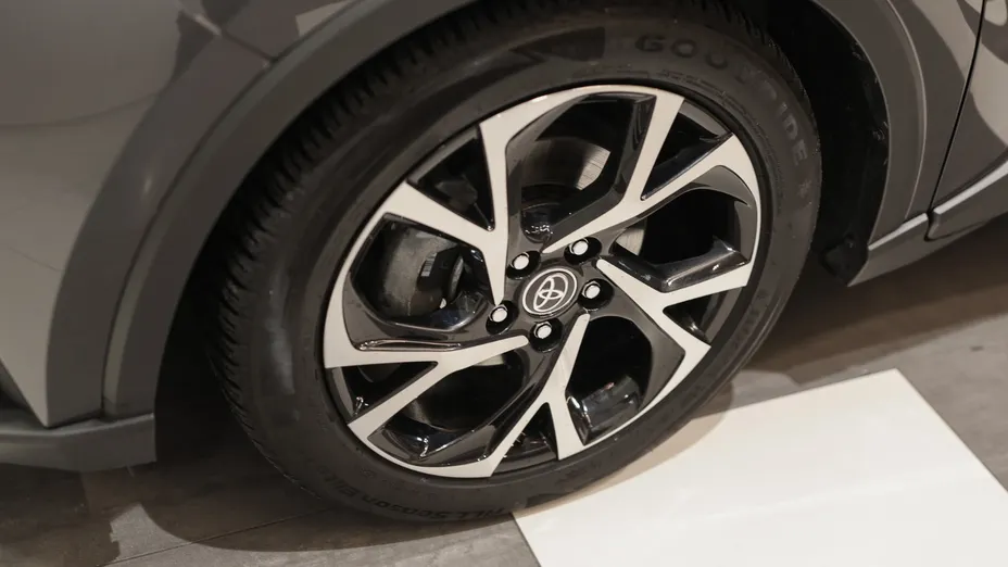 TOYOTA C-HR C-HR 1.8 Hybrid Style