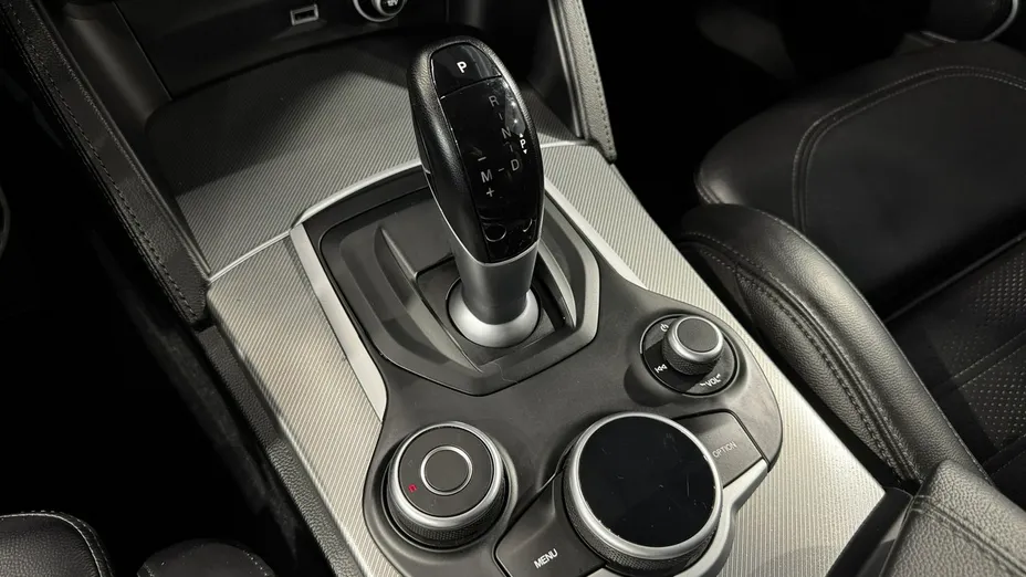 ALFA ROMEO Stelvio Stelvio 2.0 Turbo Executive Q4 aut