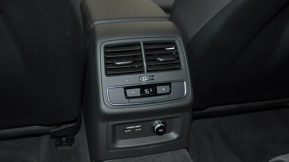 AUDI A5 A5 40 TFSI mHEV S Line S tronic