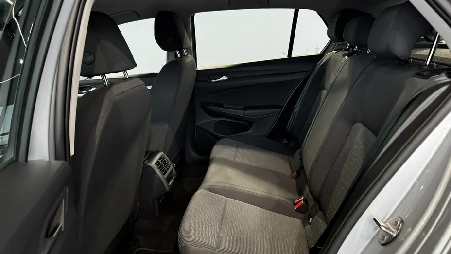 VOLKSWAGEN Golf Golf VIII 1.0 TSI Life