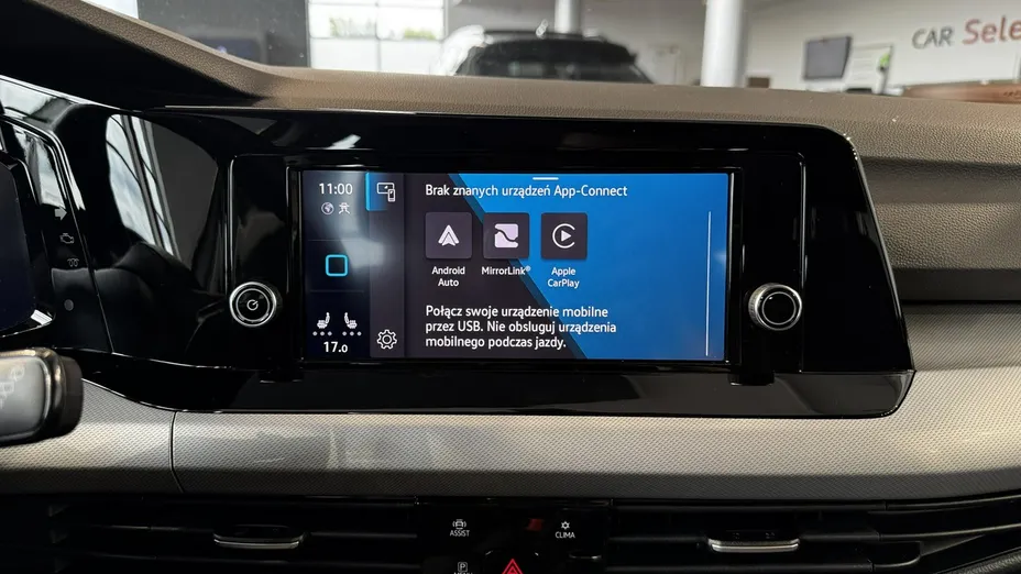VOLKSWAGEN Golf Golf VIII 1.0 TSI Life