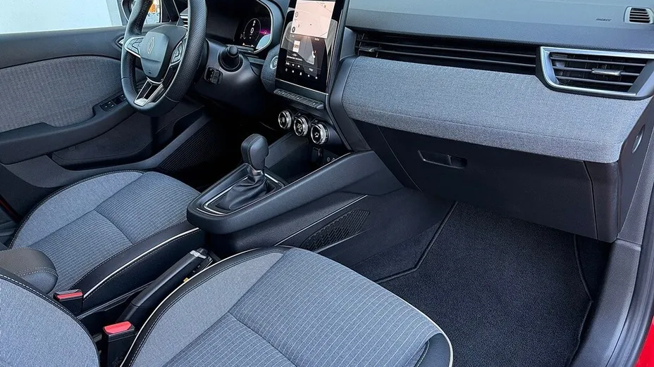 RENAULT Clio Clio 1.0 TCe Techno X-Tronic