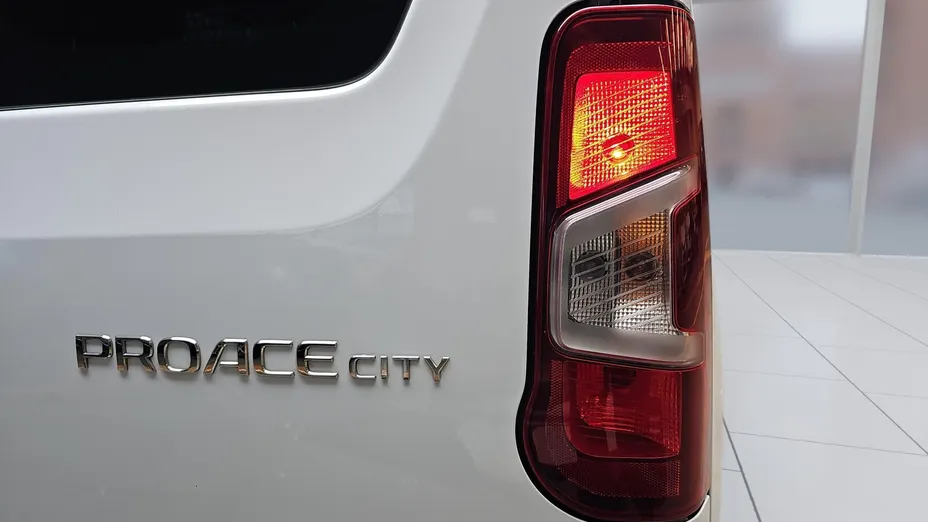 TOYOTA Proace City Proace City 1.5 D-4D Long 2,3t Active (bryg.)