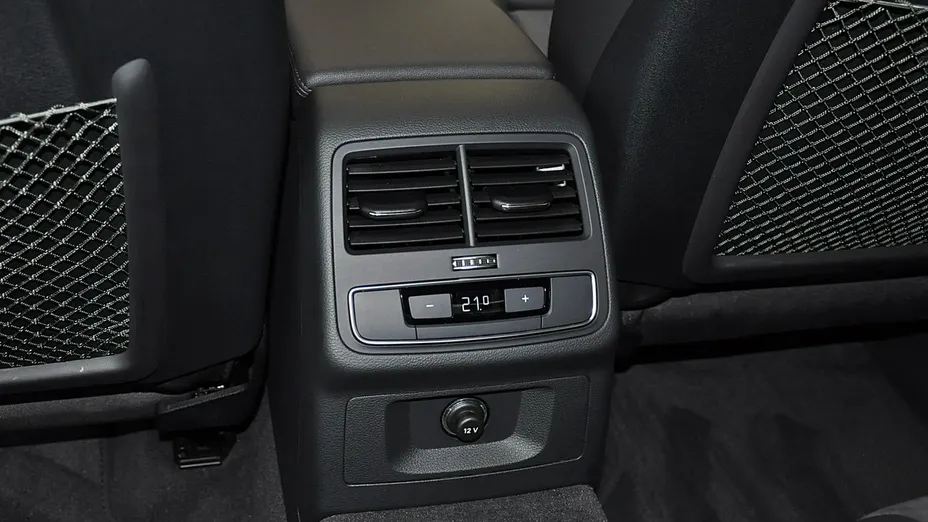 AUDI A4 A4 40 TFSI mHEV Advanced S tronic