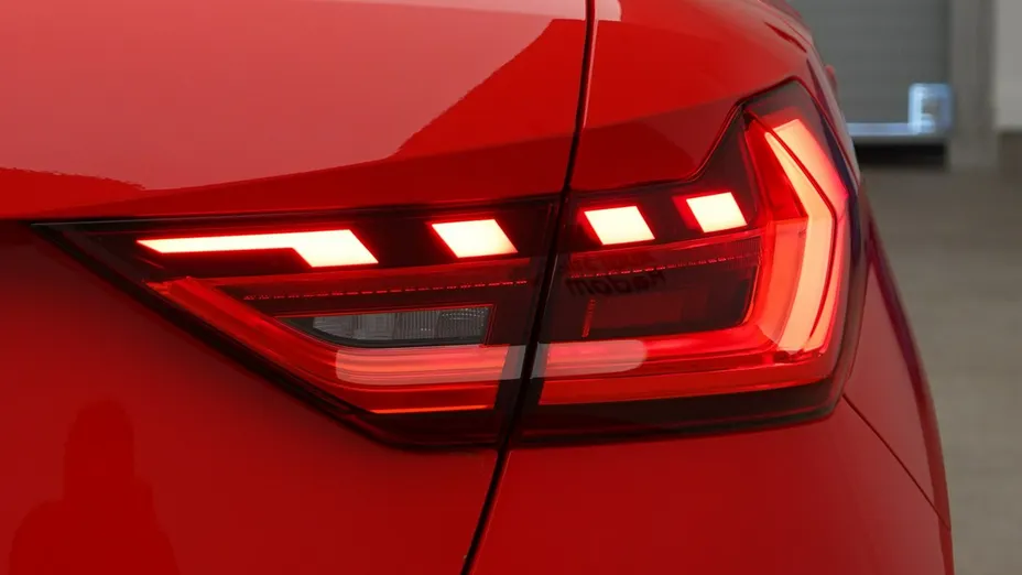 AUDI A1 A1 30 TFSI Advanced S tronic