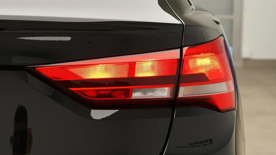 AUDI Q3 Q3 35 TFSI Advanced