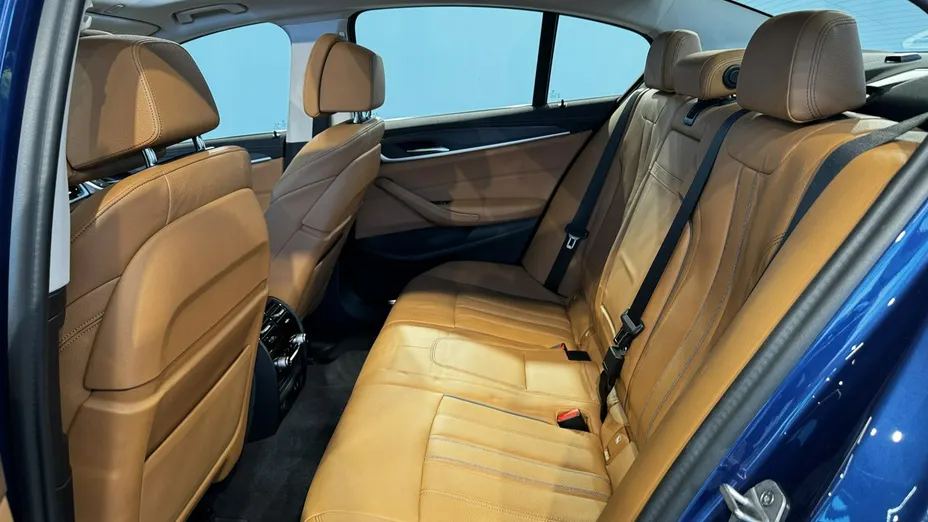 BMW Seria 5 530d xDrive mHEV Luxury Line aut