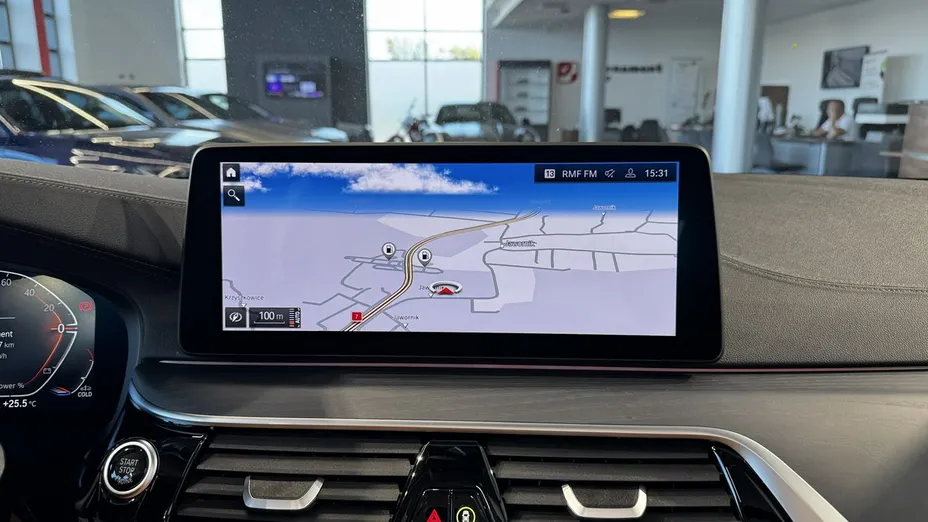BMW Seria 5 530d xDrive mHEV Luxury Line aut