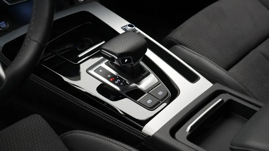 AUDI Q5 Q5 45 TFSI mHEV Quattro S Line S tronic