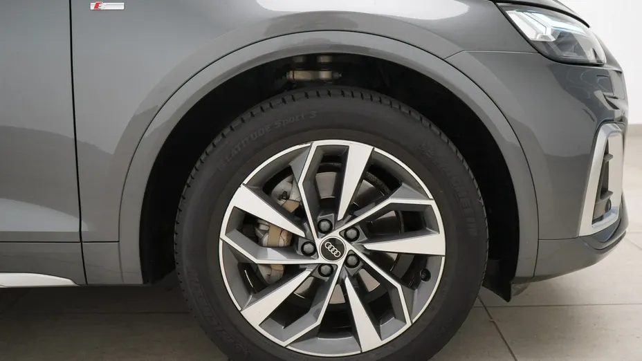 AUDI Q5 Q5 45 TFSI mHEV Quattro S Line S tronic