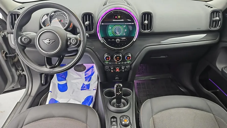 MINI [BMW] Countryman Cooper D aut