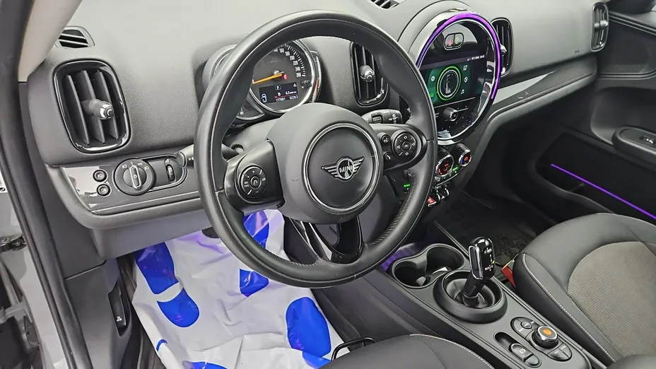 MINI [BMW] Countryman Cooper D aut