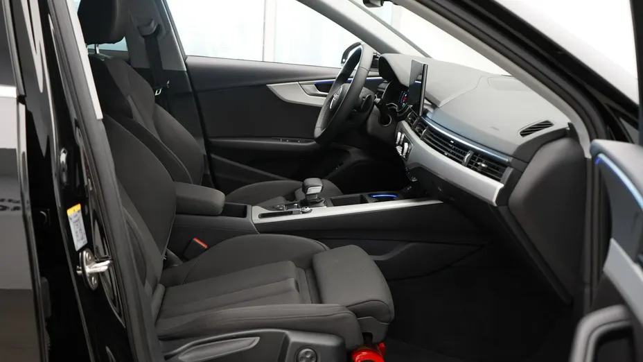 AUDI A4 A4 40 TFSI mHEV Advanced S tronic