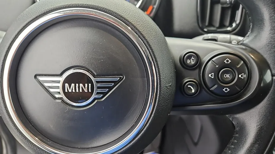 MINI [BMW] Countryman Cooper D aut