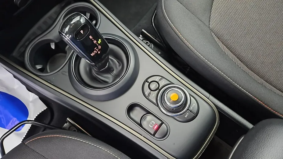 MINI [BMW] Countryman Cooper D aut
