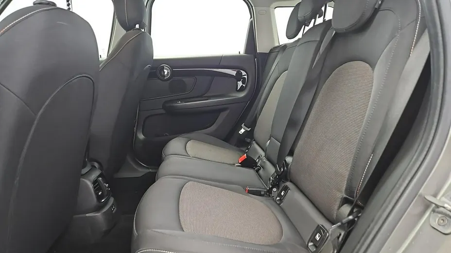 MINI [BMW] Countryman Cooper D aut