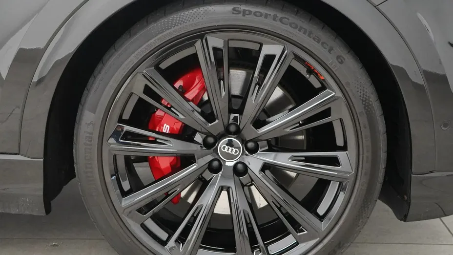 AUDI Q8 SQ8 TFSI Quattro Tiptronic