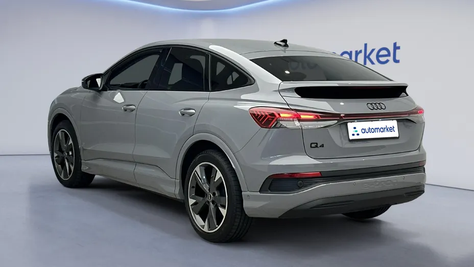 AUDI Q4 Q4 e-tron 40 77kWh Advanced
