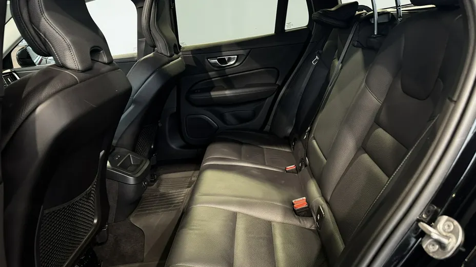 VOLVO V60 V60 CC Plus B4 D AWD aut