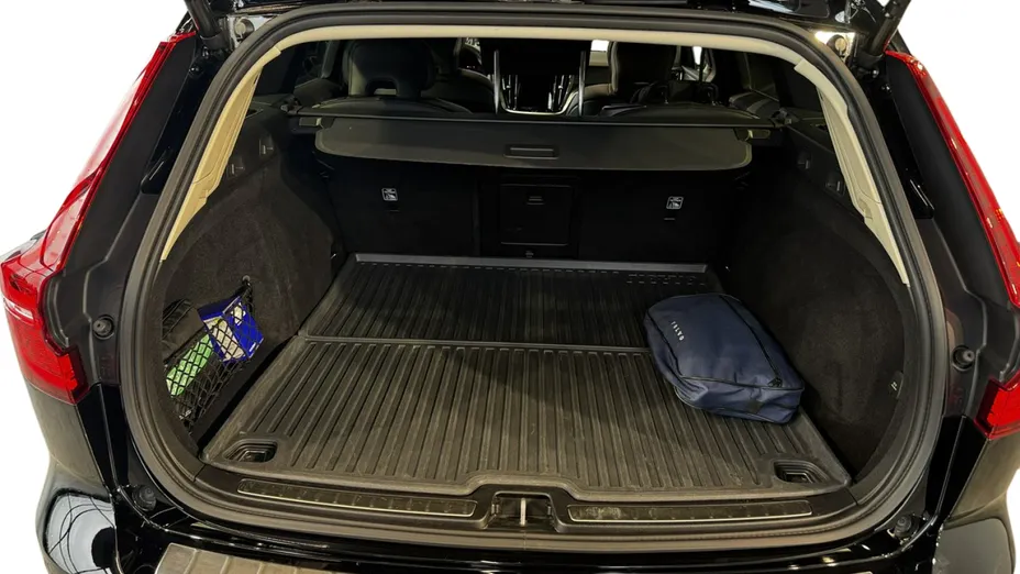 VOLVO V60 V60 CC Plus B4 D AWD aut