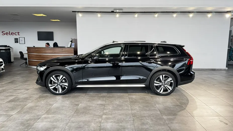 VOLVO V60 V60 CC Plus B4 D AWD aut