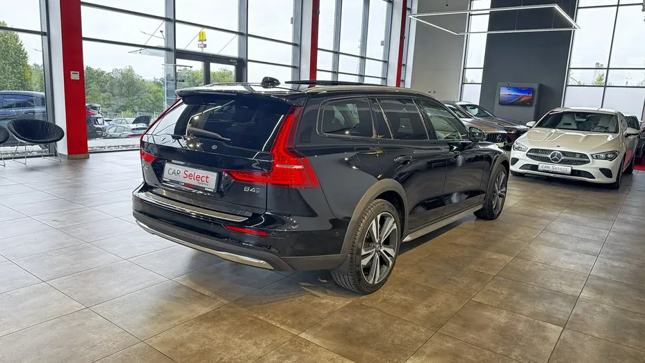 VOLVO V60 V60 CC Plus B4 D AWD aut