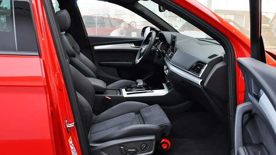 AUDI Q5 Q5 40 TDI mHEV Quattro S Line S tronic