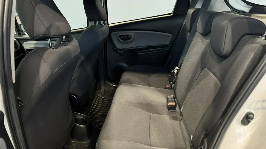 TOYOTA Yaris Yaris 1.5 Active