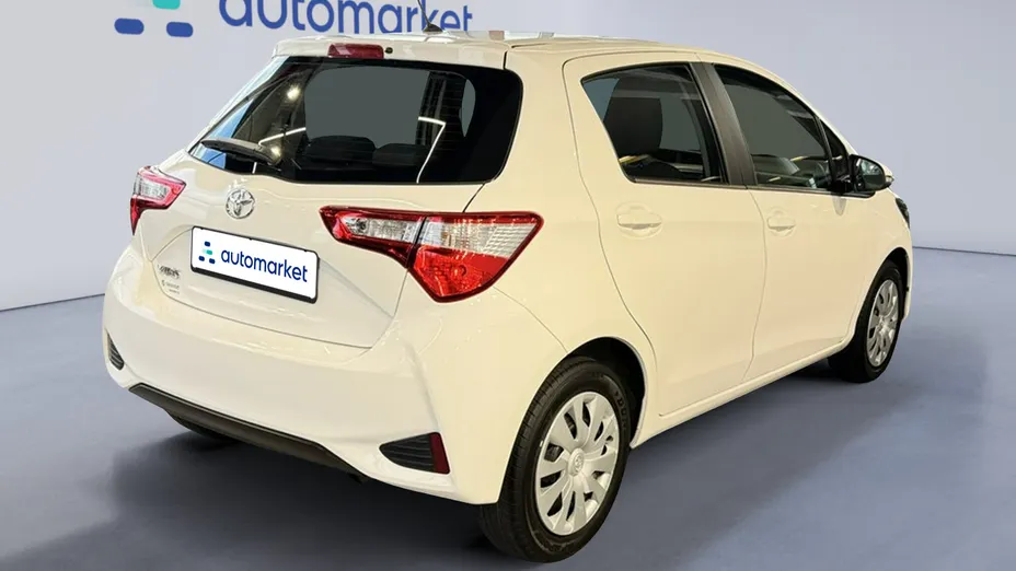 TOYOTA Yaris Yaris 1.5 Active