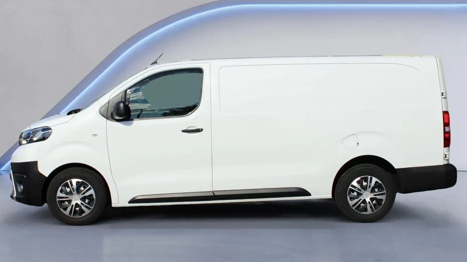 TOYOTA Proace Proace 2.0 D-4D Medium 3,1t Active