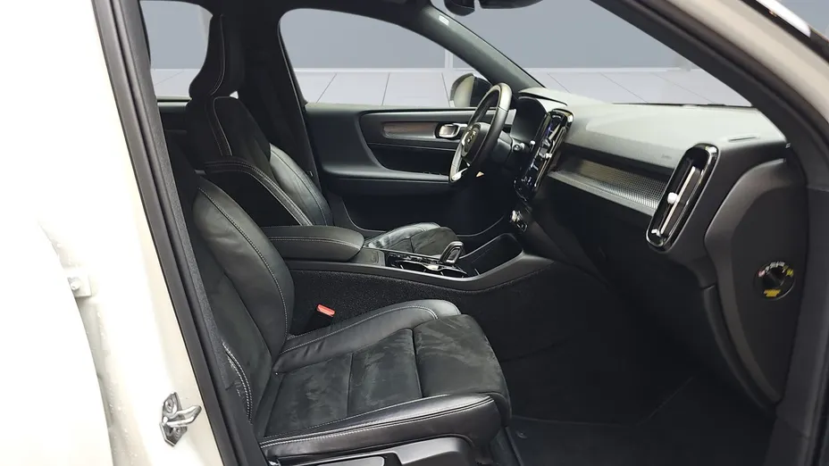 VOLVO XC40 XC40 T3 R-Design aut