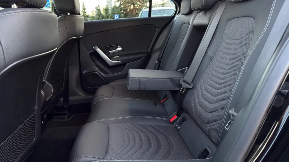 MERCEDES-BENZ A Klasa A 200 7G-DCT