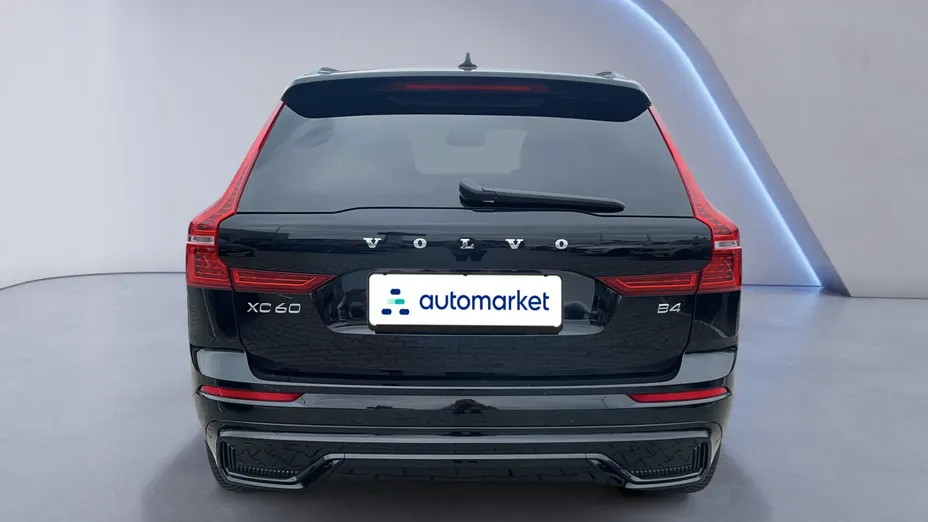 VOLVO XC60 XC60 B4 B Plus Dark aut