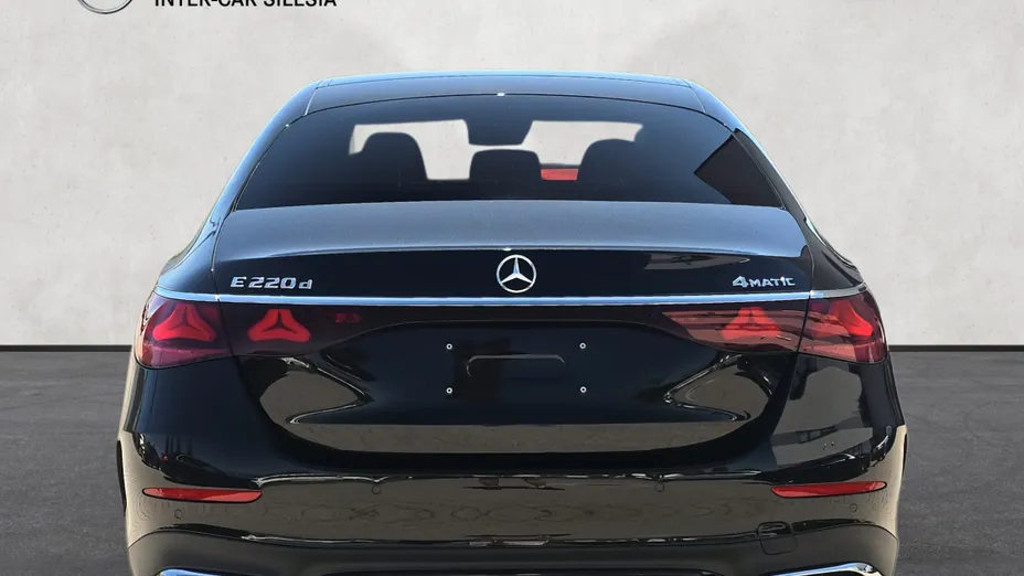 MERCEDES-BENZ E Klasa E 220 d mHEV 4-Matic AMG 9G-Tronic Nowy