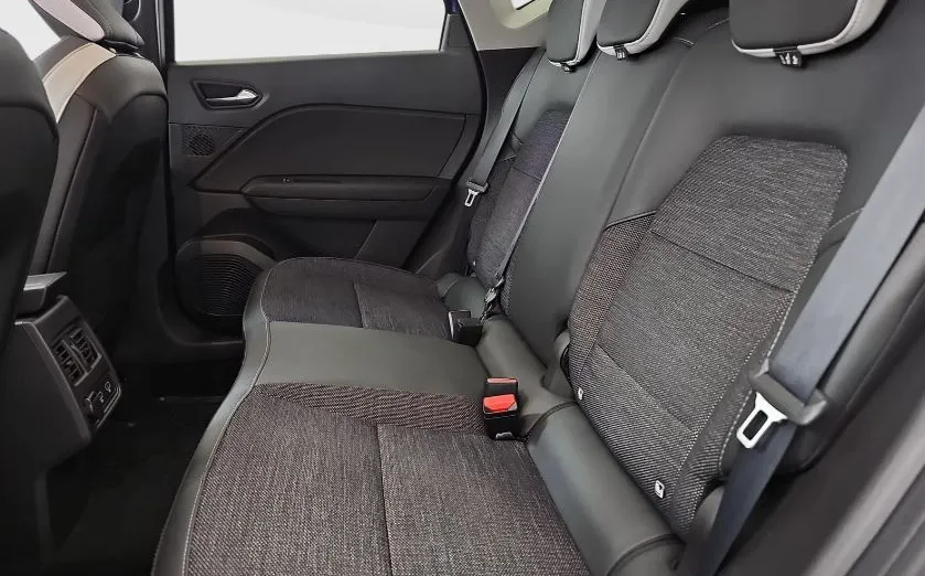 RENAULT Captur Captur 1.3 TCe mHEV Techno EDC