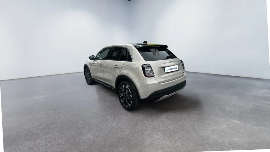 FIAT 600 600 1.2 Turbo Hybrid La Prima eDCT Nowy