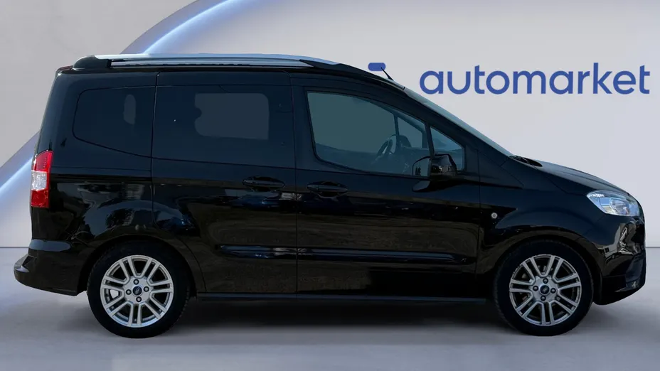 FORD Tourneo Courier Tourneo Courier 1.5 TDCi Titanium