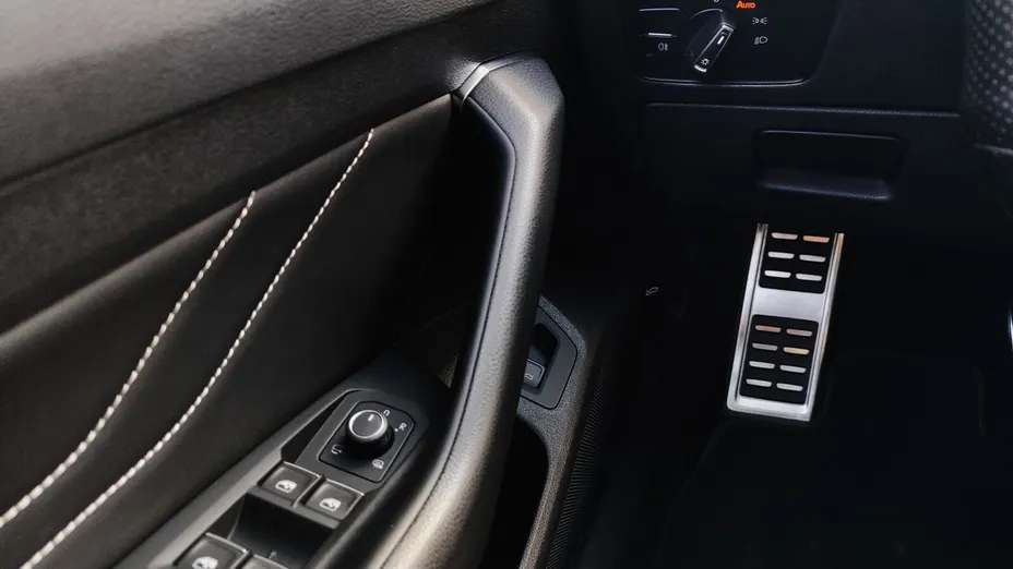 VOLKSWAGEN Arteon Arteon 2.0 TDI 4Motion R-Line DSG